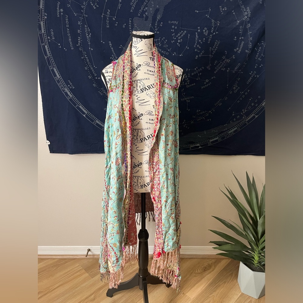 Boho Reversible Sleeveless Kimono Vest - Picture 2 of 6